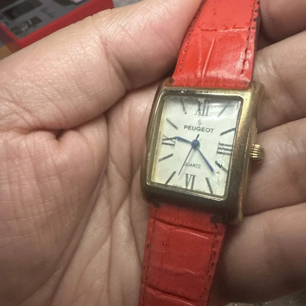 Works Peugeot 3036 Women's Tank Watch Red Croc‎ Leather Strap Roman Quartz 27mm